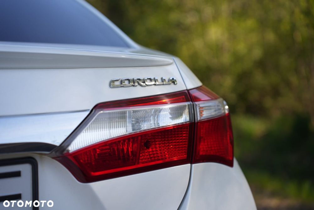 Toyota Corolla 1.4 D-4D Premium - 12