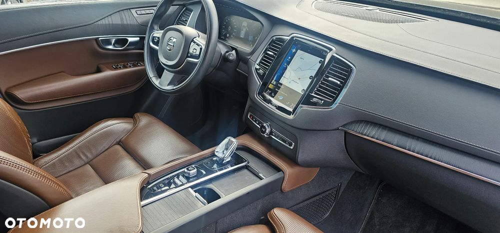 Volvo XC 90 D5 SCR AWD Inscription 7os - 16