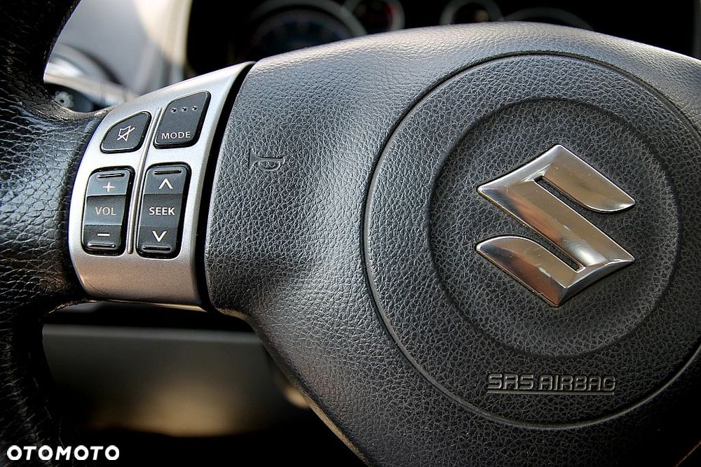 Suzuki SX4 1.6 VVT 4x4 Comfort - 25
