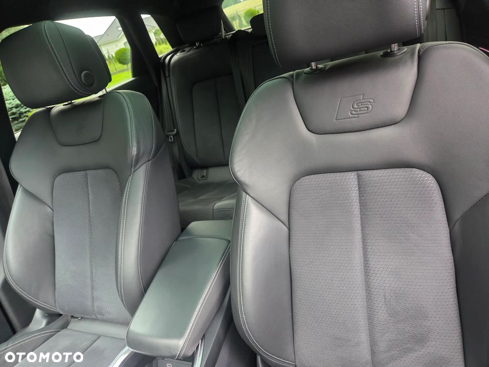 Audi e-tron 55 Quattro S Line - 22