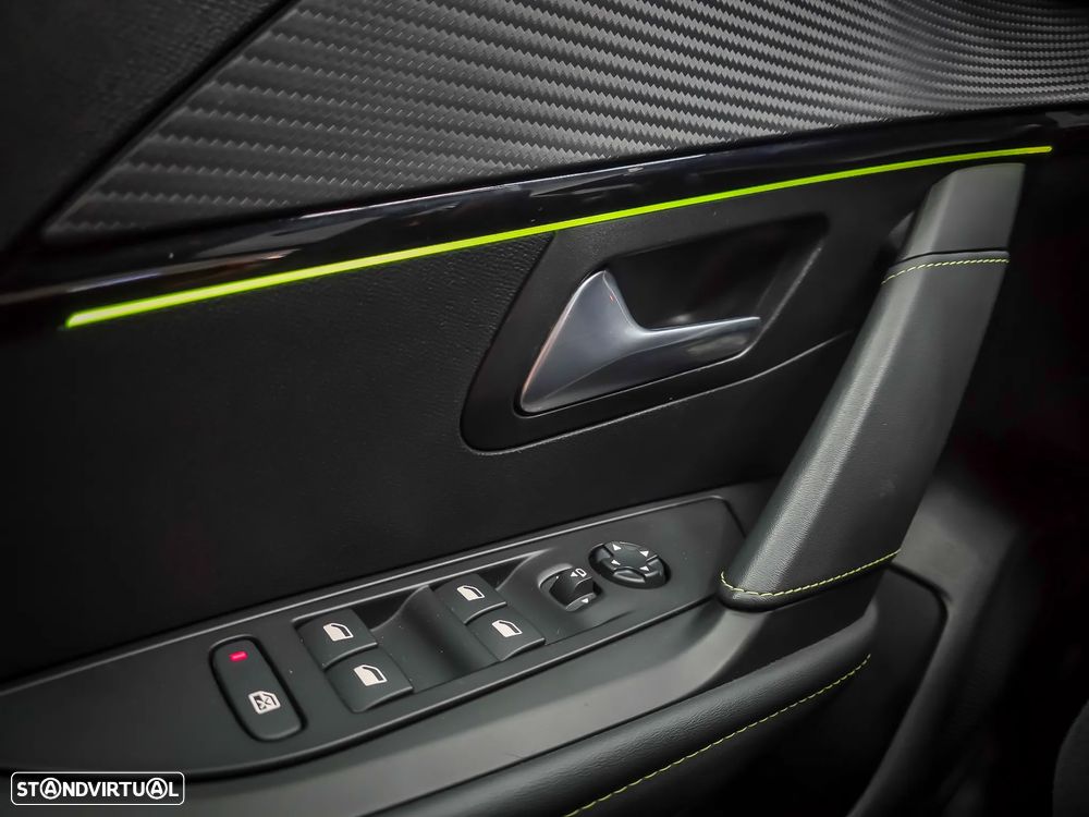 Peugeot e-208 GT Pack - 33