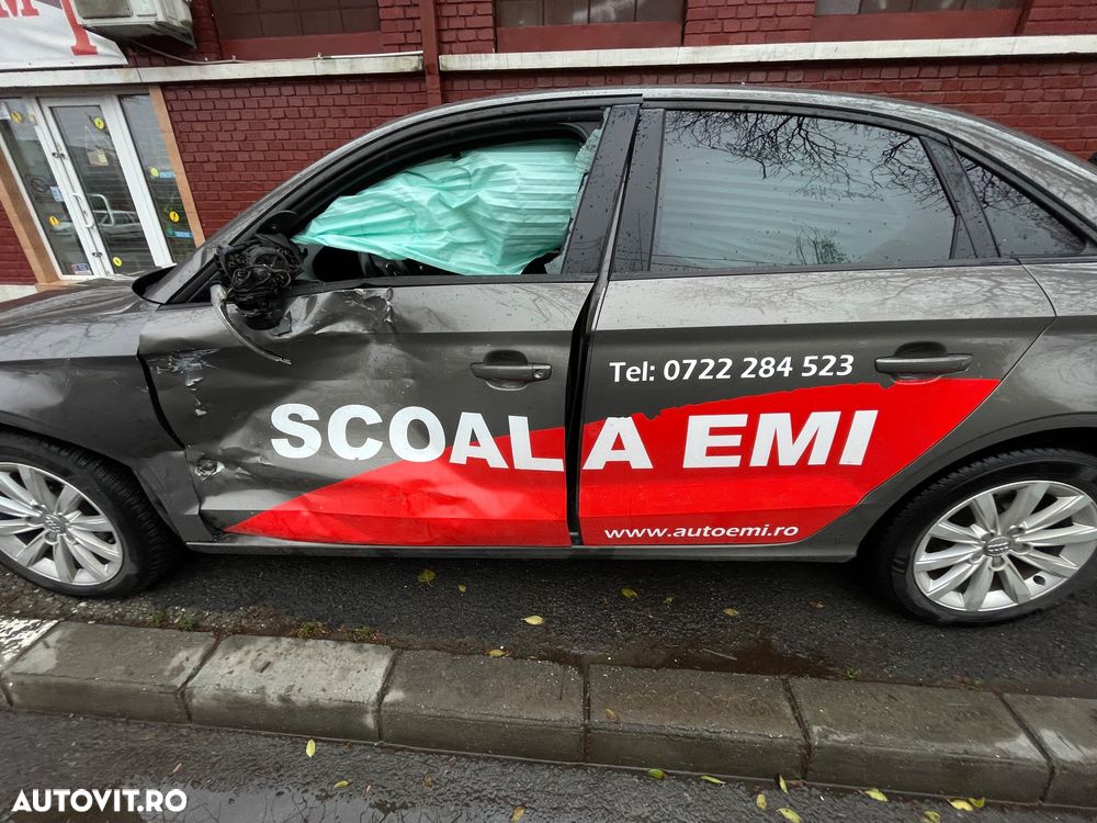 Audi A3 1.6 TDI clean Attraction - 12