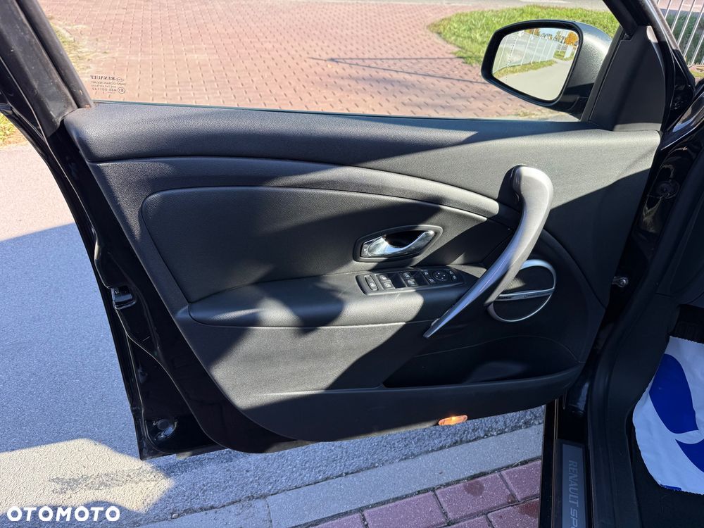 Renault Megane TCe 180 GT - 23