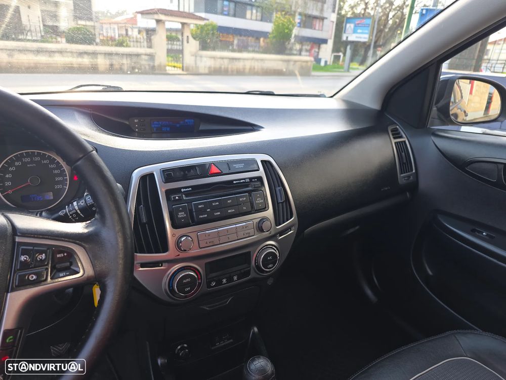 Hyundai i20 1.2 GO! Plus - 25