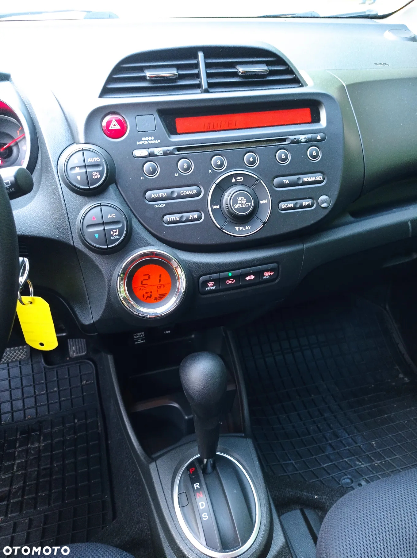 Honda Jazz 1.4 Comfort CVT - 12