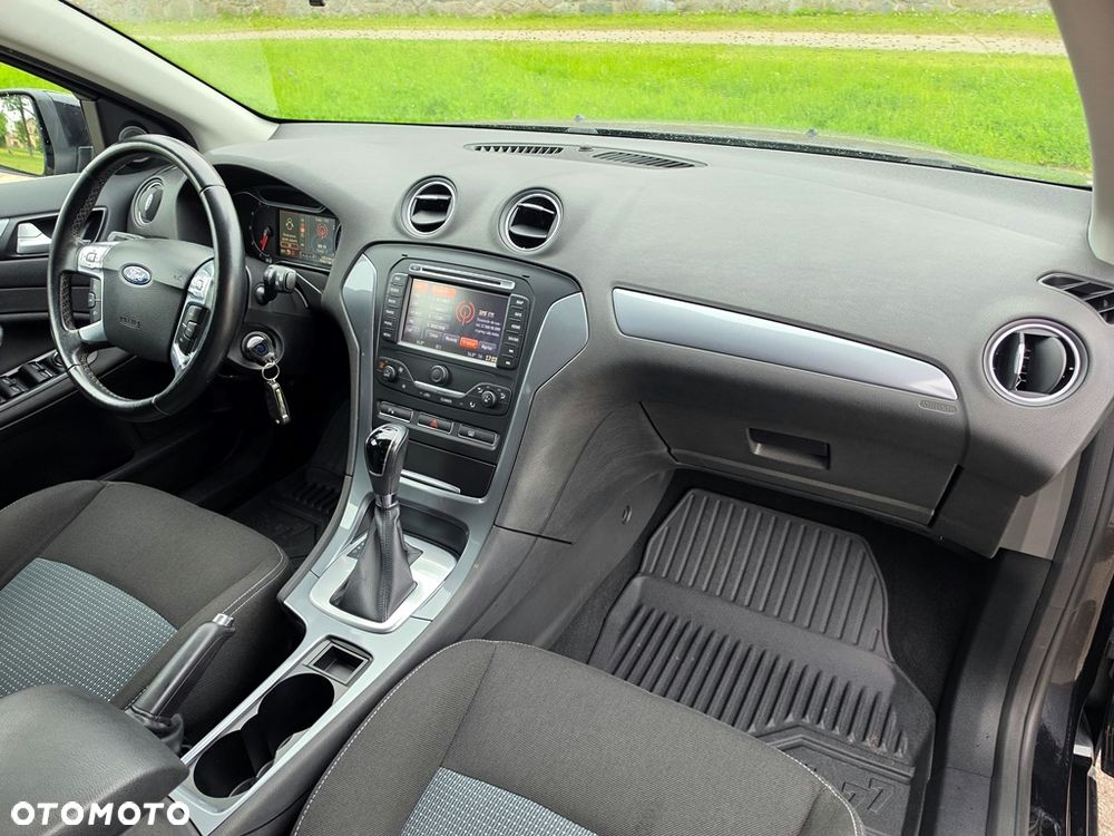 Ford Mondeo 2.0 TDCi Champions Edition - 34