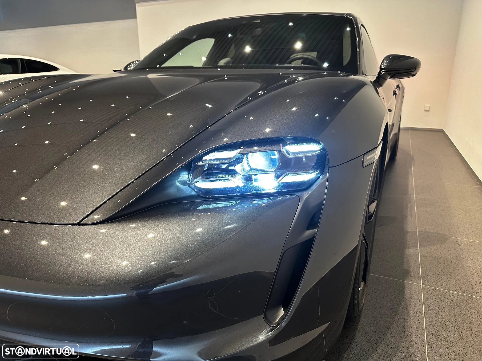 Porsche Taycan Sport Turismo Turbo S - 11