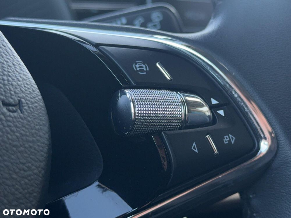 Skoda Kamiq 1.0 TSI Style DSG - 19