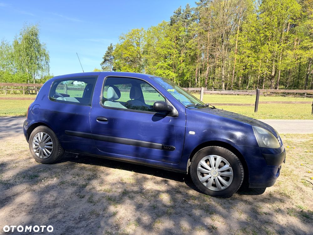 Renault Clio 1.2 16V Campus - 3