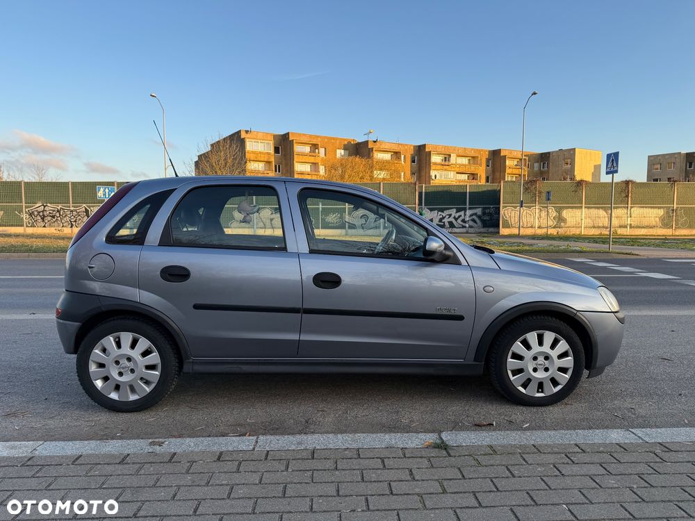 Opel Corsa 1.4 16V Elegance - 8