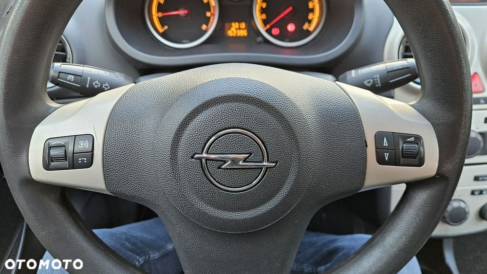 Opel Corsa 1.4 16V Color Edition - 24