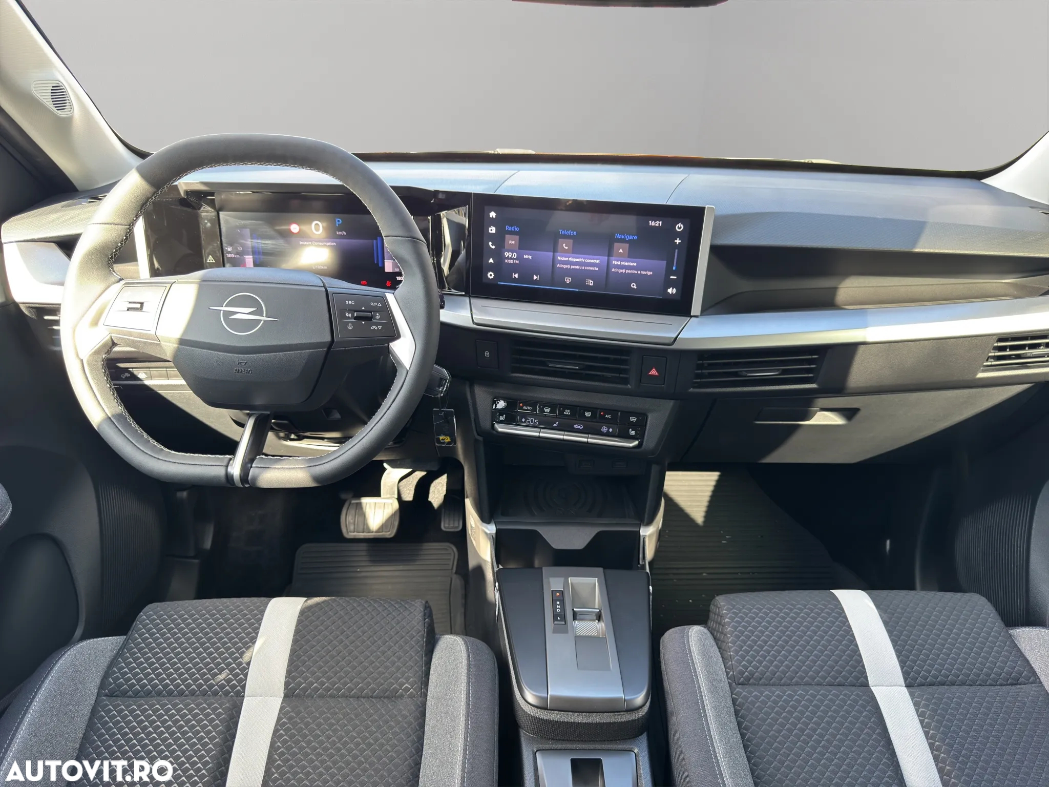 Opel Frontera 1.2 Turbo MHEV Edition - 18