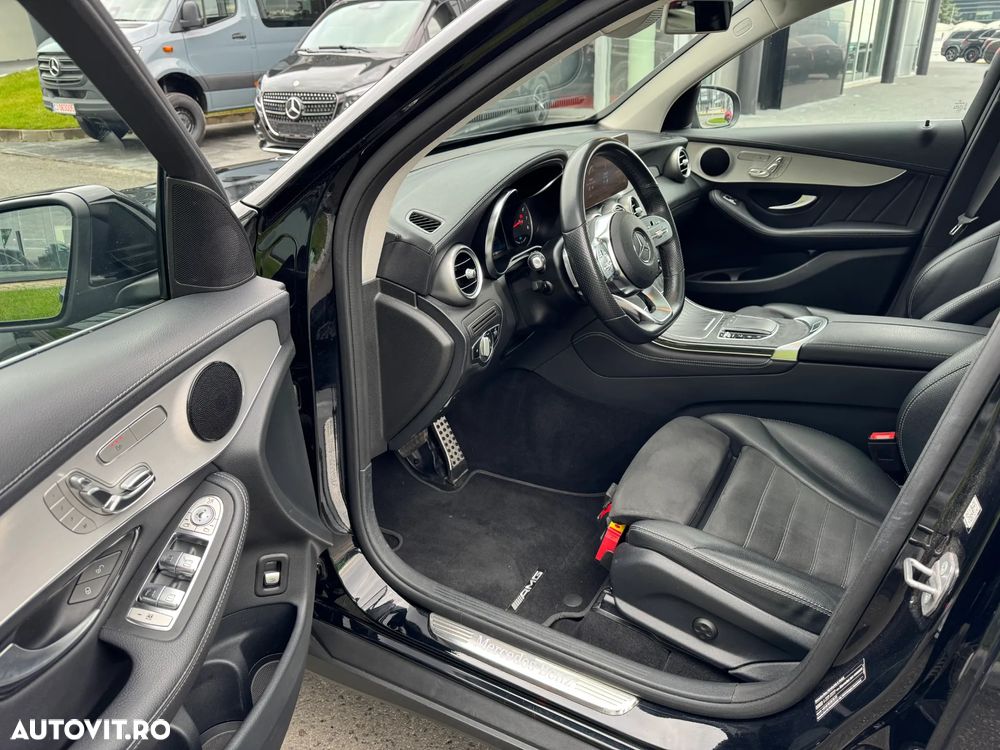 Mercedes-Benz GLC 300 4Matic 9G-TRONIC AMG Line Plus - 5