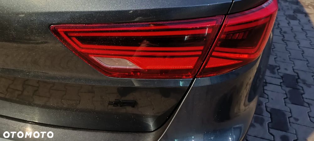 Seat Leon 2.0 TSI Cupra R DSG - 32