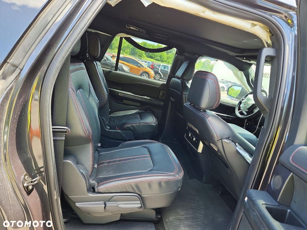 Ford Expedition - 12