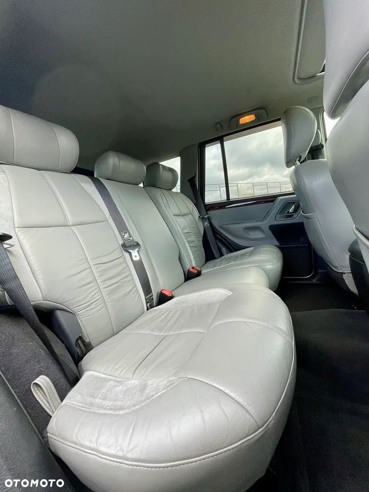 Jeep Grand Cherokee 4.7 Overland - 10