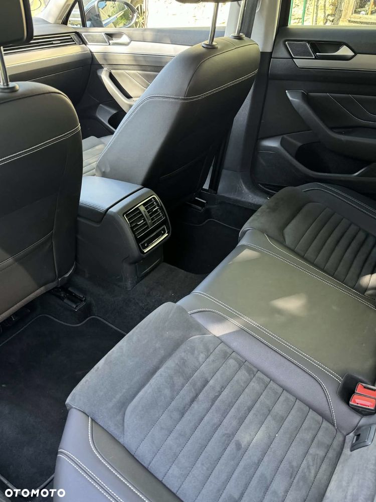 Volkswagen Passat - 6