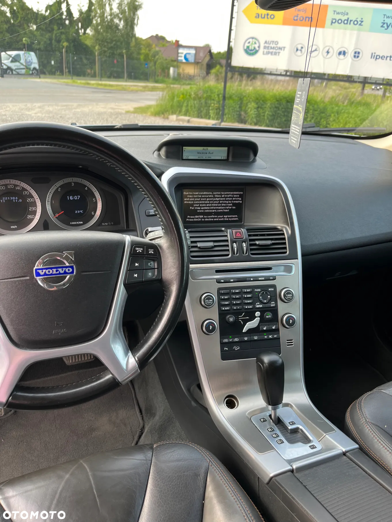 Volvo XC 60 D5 AWD - 8