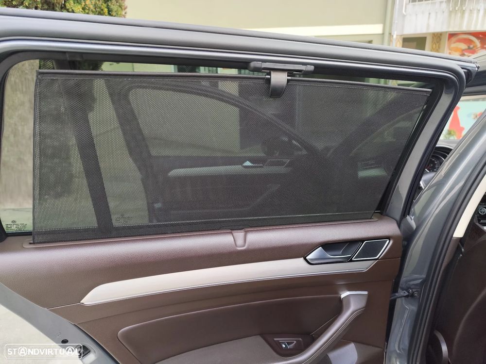 VW Passat Variant 2.0 TDI Highline DSG - 19