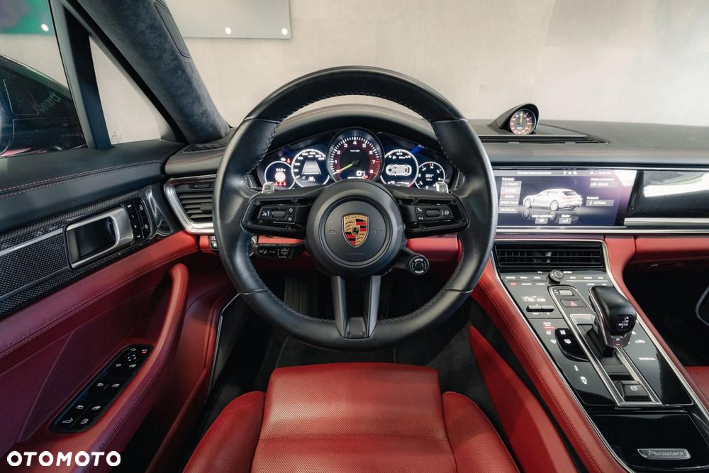 Porsche Panamera - 12