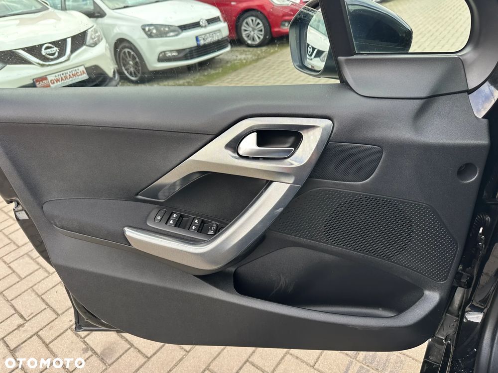 Peugeot 2008 - 18