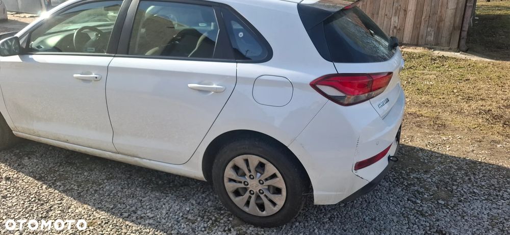 Hyundai i30 1.5 Pure - 4