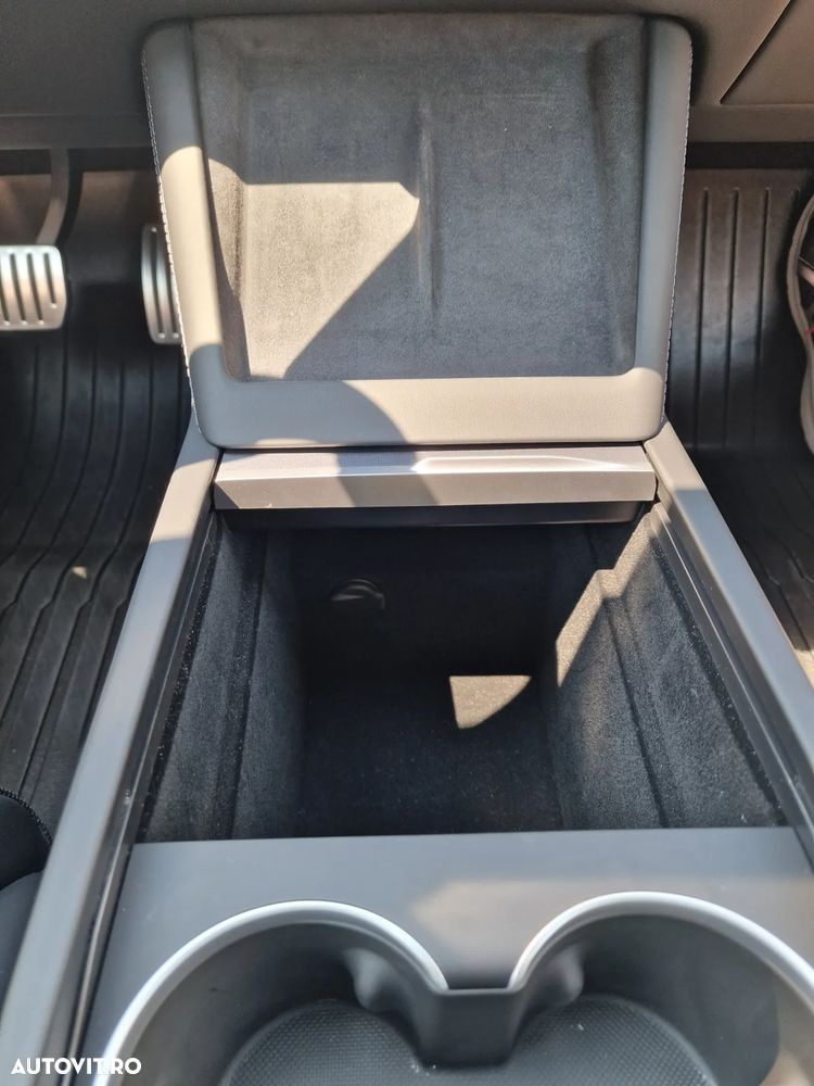Tesla Model 3 Langstreckenbatterie Allradantrieb Dual Motor Performance - 21