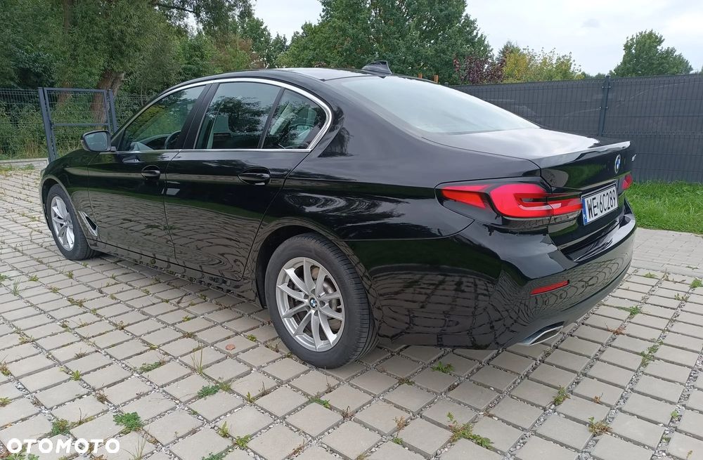 BMW Seria 5 520d MHEV - 4