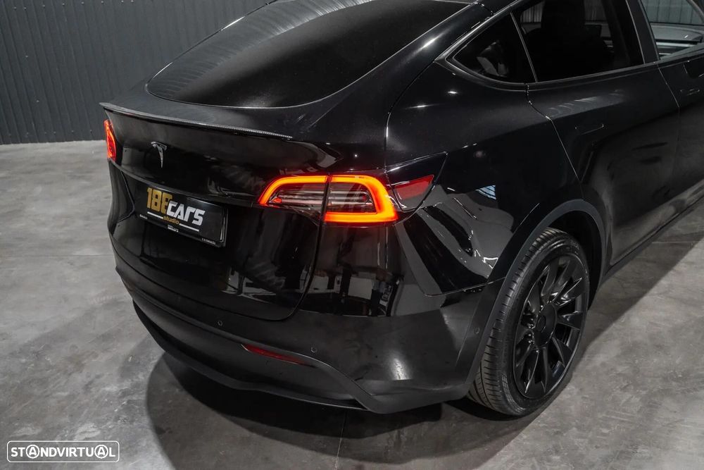 Tesla Model Y Long Range Dual Motor AWD - 45