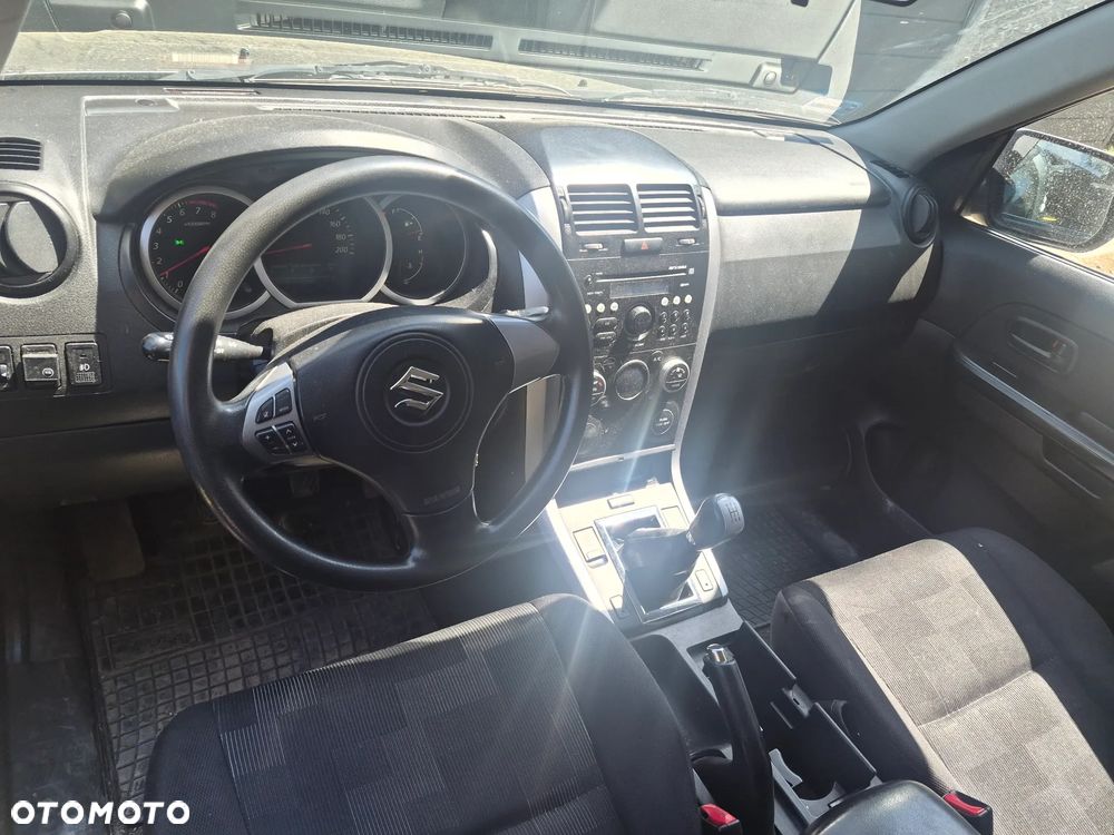 Suzuki Grand Vitara 2011 photo 5