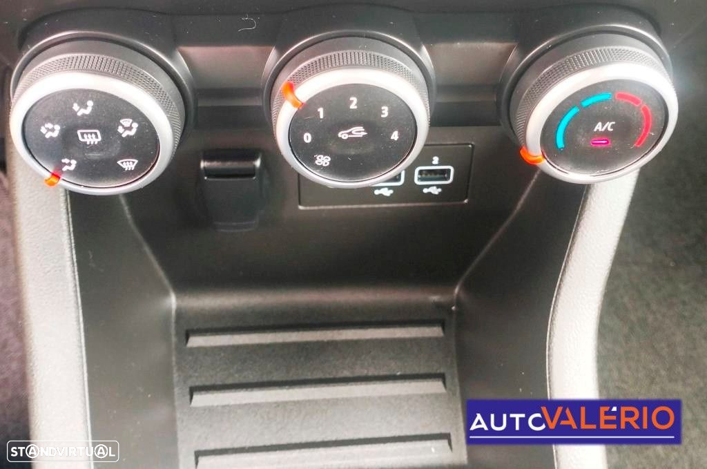 Renault Clio 1.0 TCe Limited - 24