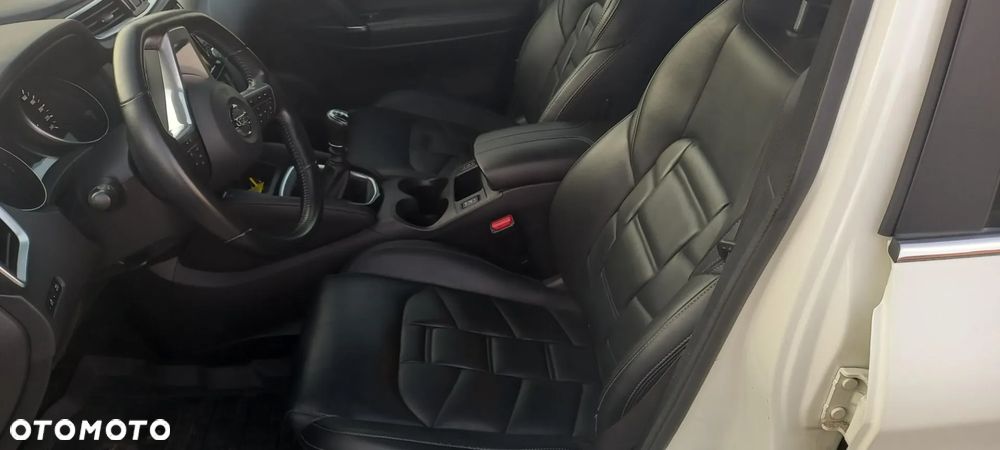 Nissan Qashqai 1.6 DIG-T Tekna+ - 10