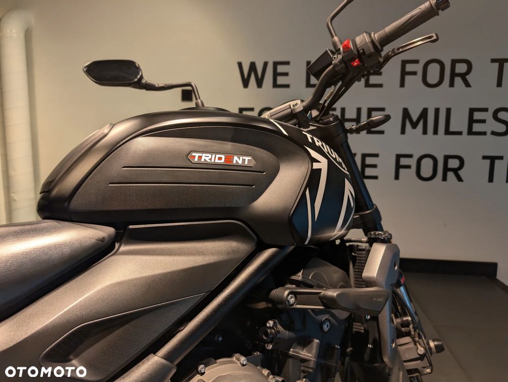 Triumph Trident - 8