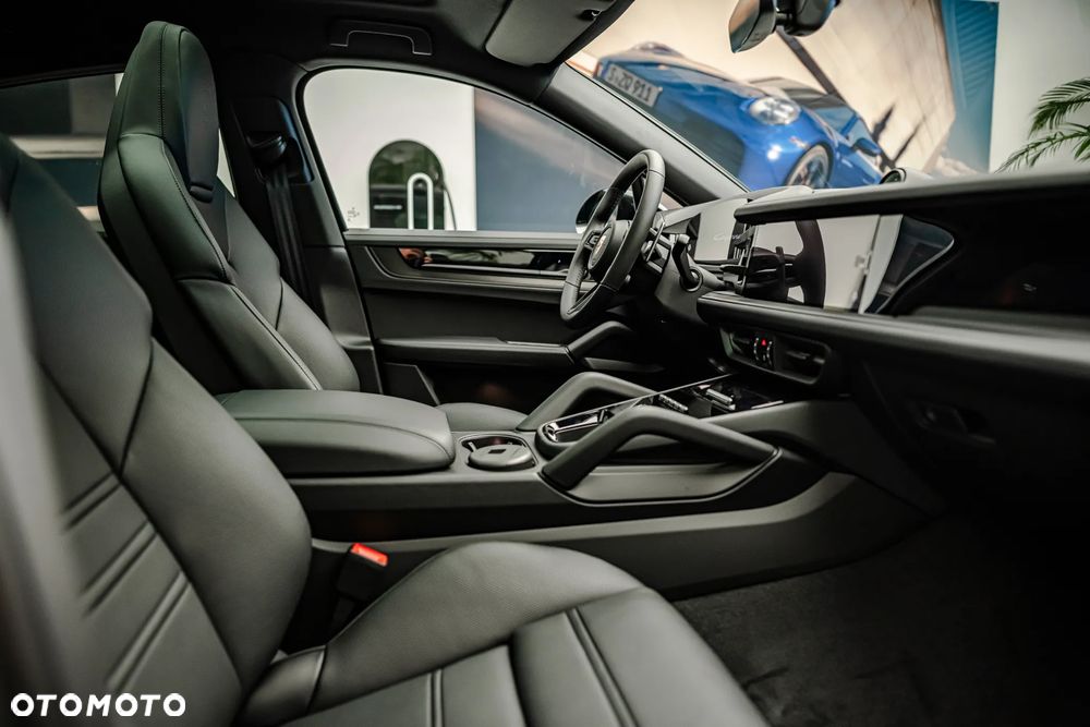 Porsche Cayenne Standard - 13