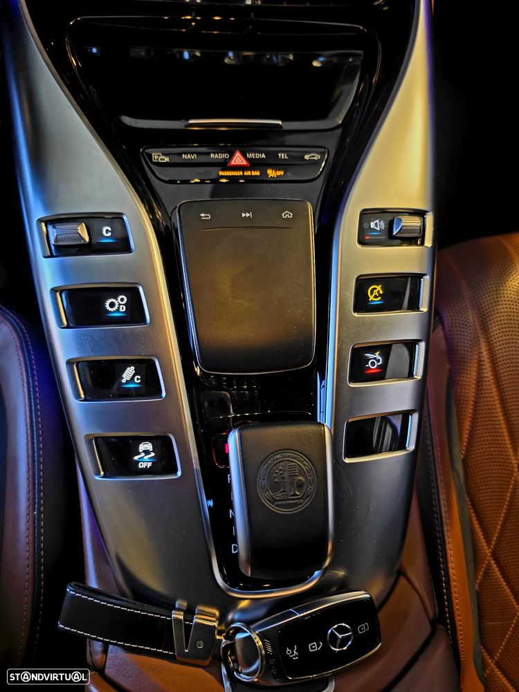 Mercedes-Benz AMG GT 4 portas 43 4Matic+ - 34