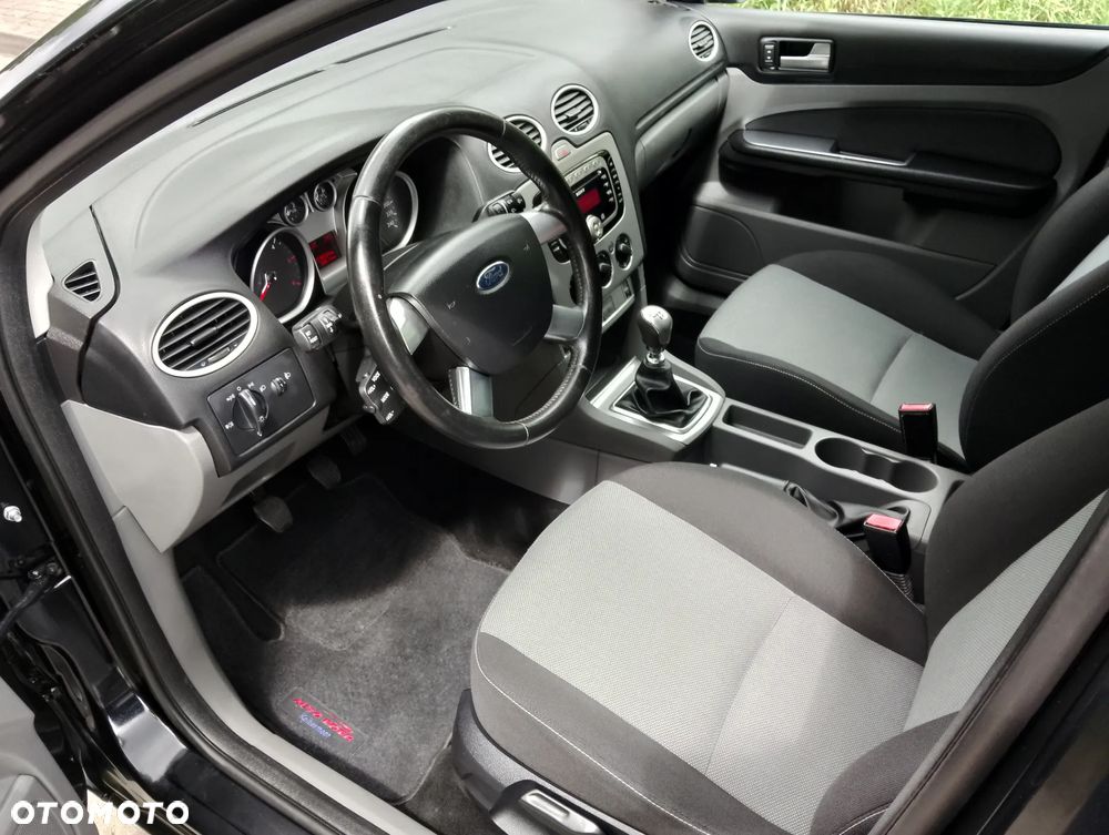 Ford Focus - 13
