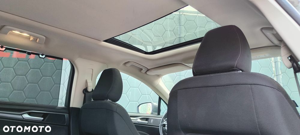 Ford Mondeo 2.0 TDCi Titanium - 16