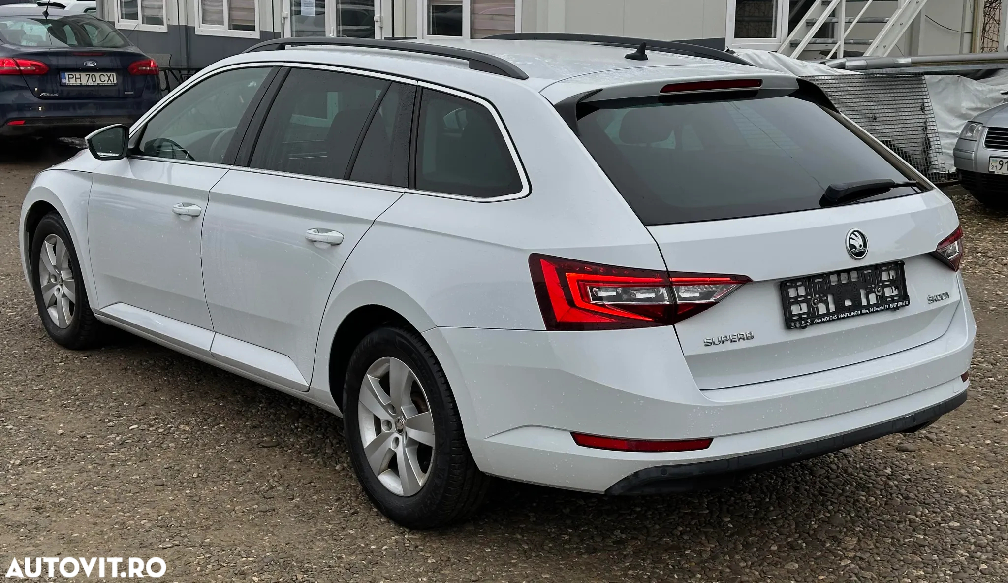 Skoda Superb 1.6 TDI DSG Ambition - 3