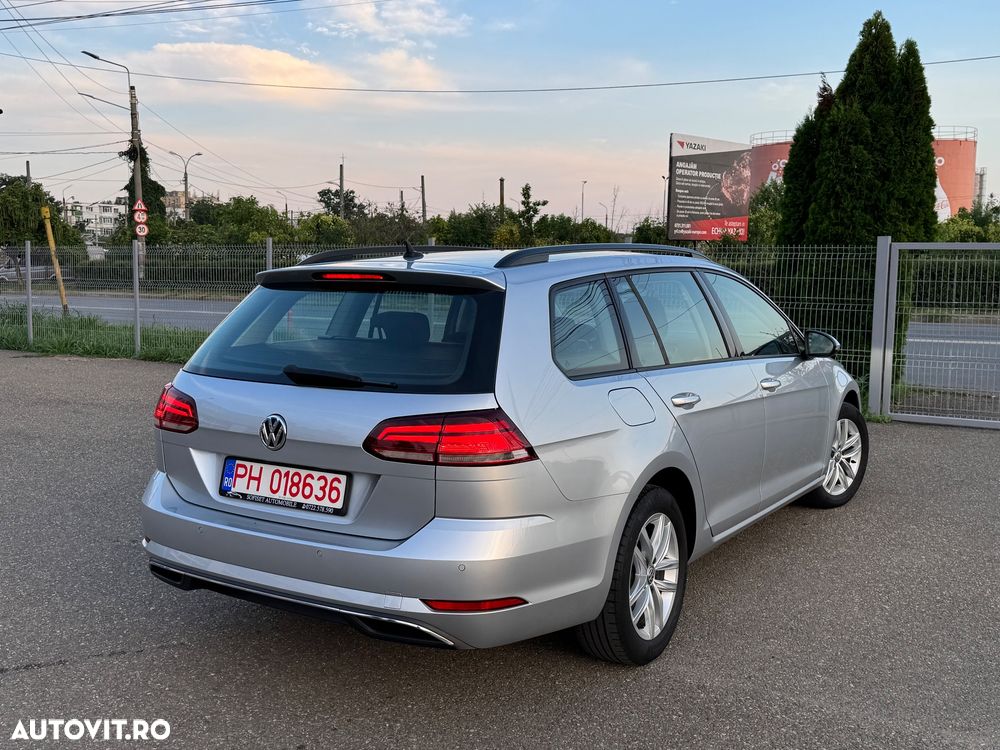 Volkswagen Golf 2.0 TDI SCR DSG Comfortline - 20
