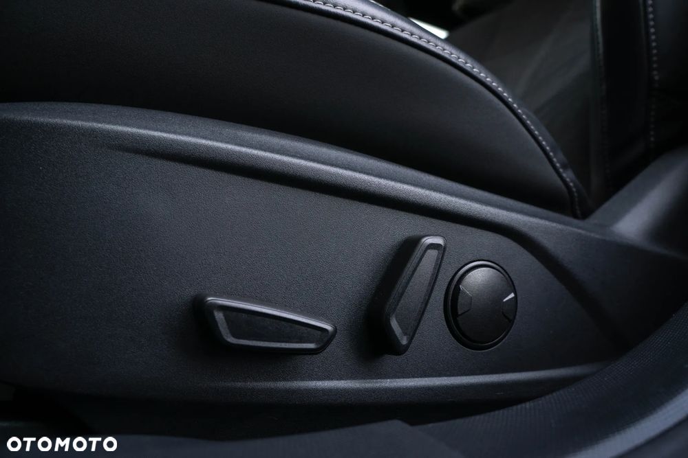 Ford Mustang Mach-E 98kWh AWD GT - 16