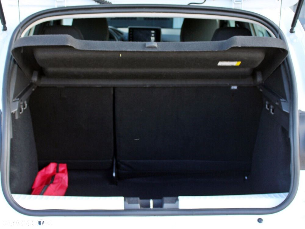 Dacia Sandero - 8