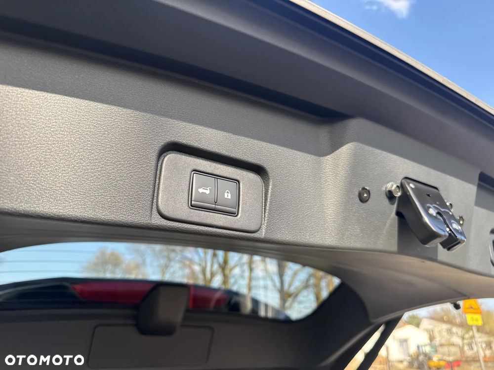 Nissan X-Trail 1.5 VC-T e-POWER Tekna e-4ORCE 7os - 14