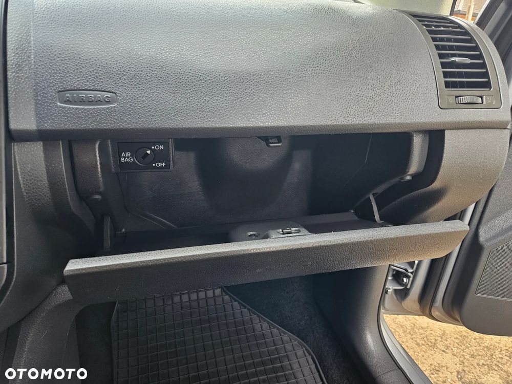 Volkswagen Polo 1.4 Tour - 37