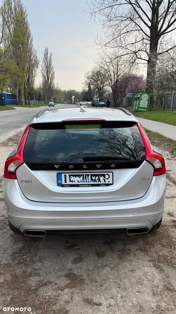 Volvo V60 D4 Geartronic Momentum - 4