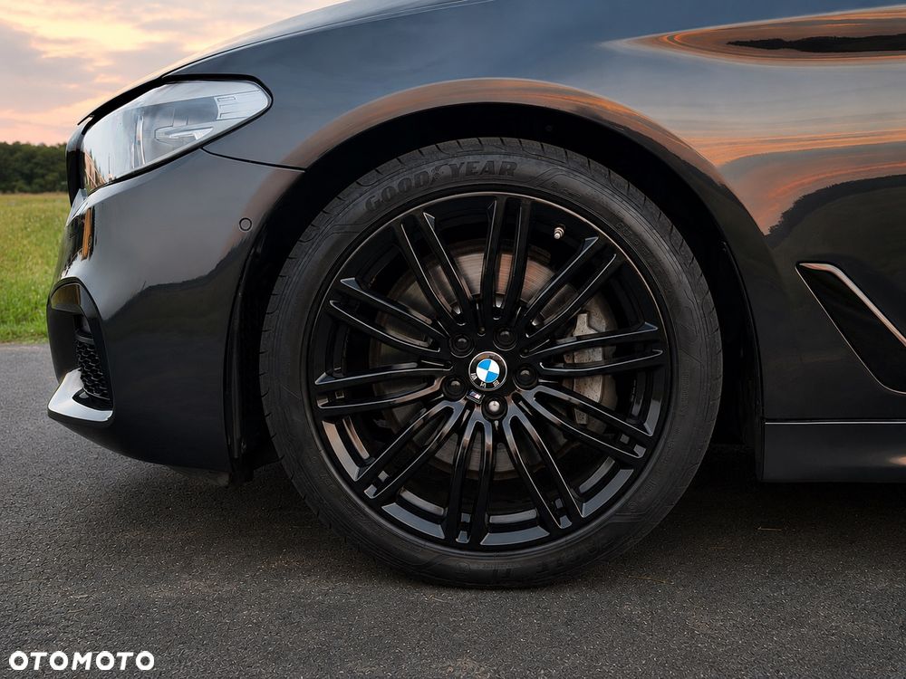 BMW Seria 5 540i M Sport sport - 19