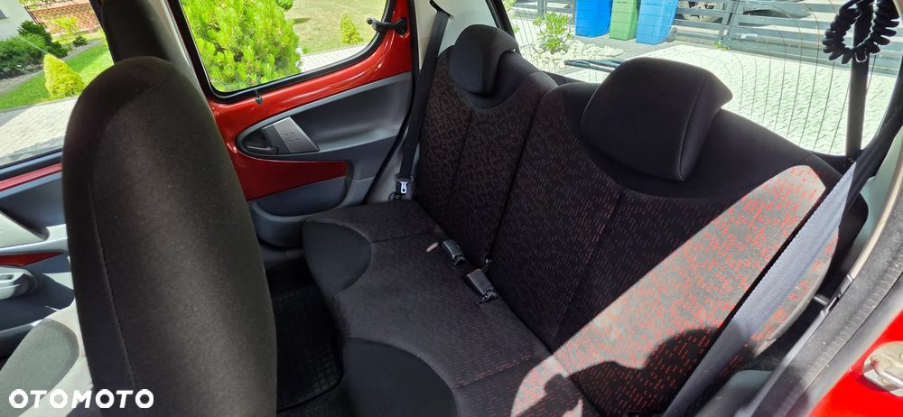 Peugeot 107 - 11
