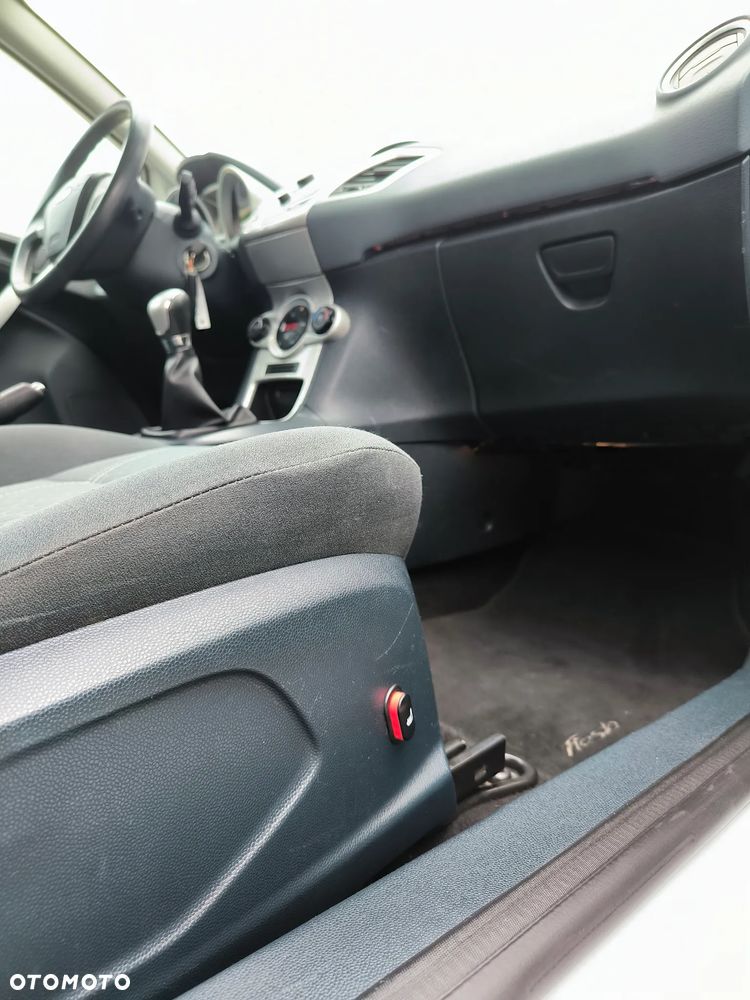 Ford Fiesta 1.4 Titanium EU5 - 16