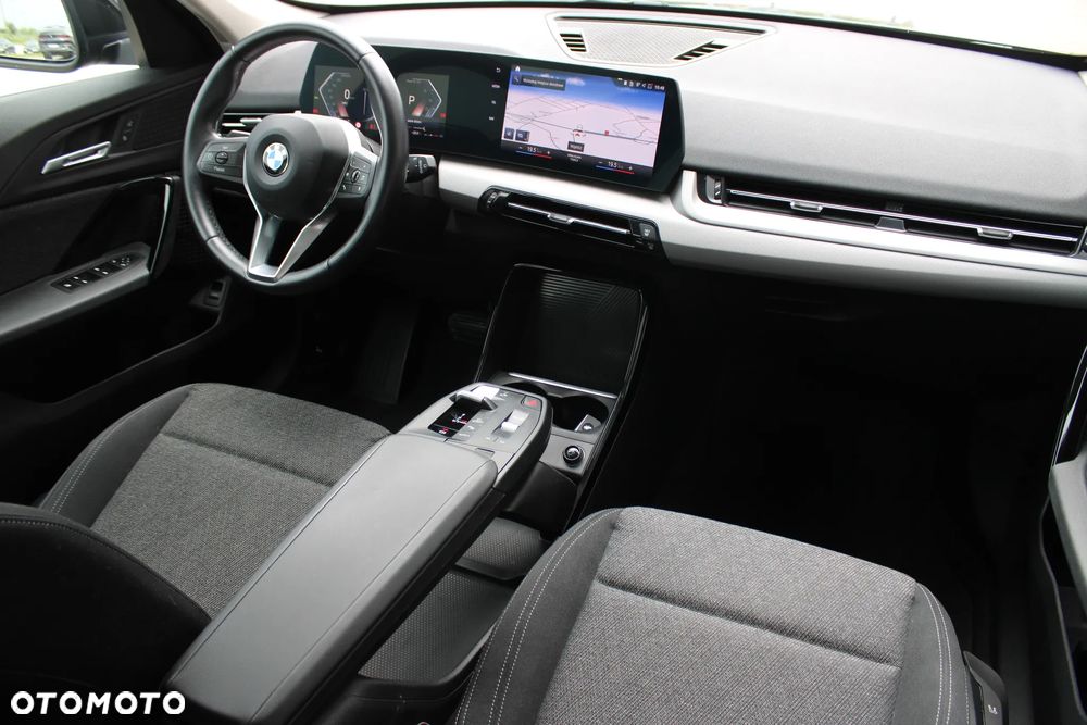 BMW X1 sDrive18i - 19