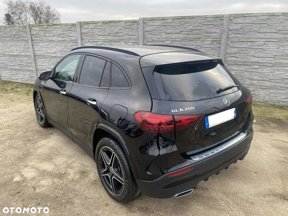 Mercedes-Benz GLA 200 mHEV AMG Line 7G-DCT - 3