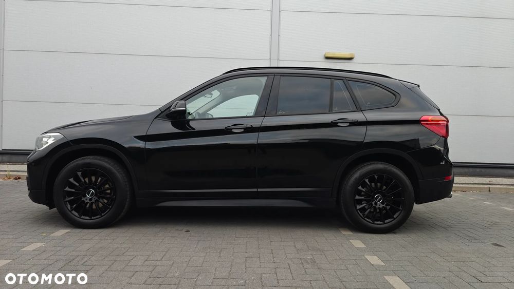 BMW X1 sDrive18i Business Edition - 4